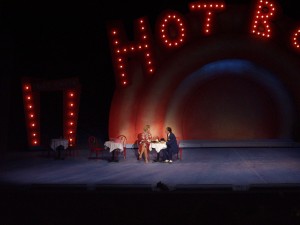 GUYS AND DOLLS 071